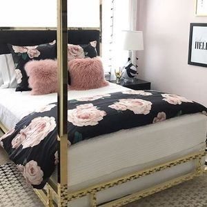 Emily & Merritt pottery Barn duvet